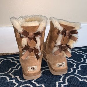 Tan Short Ugg boots